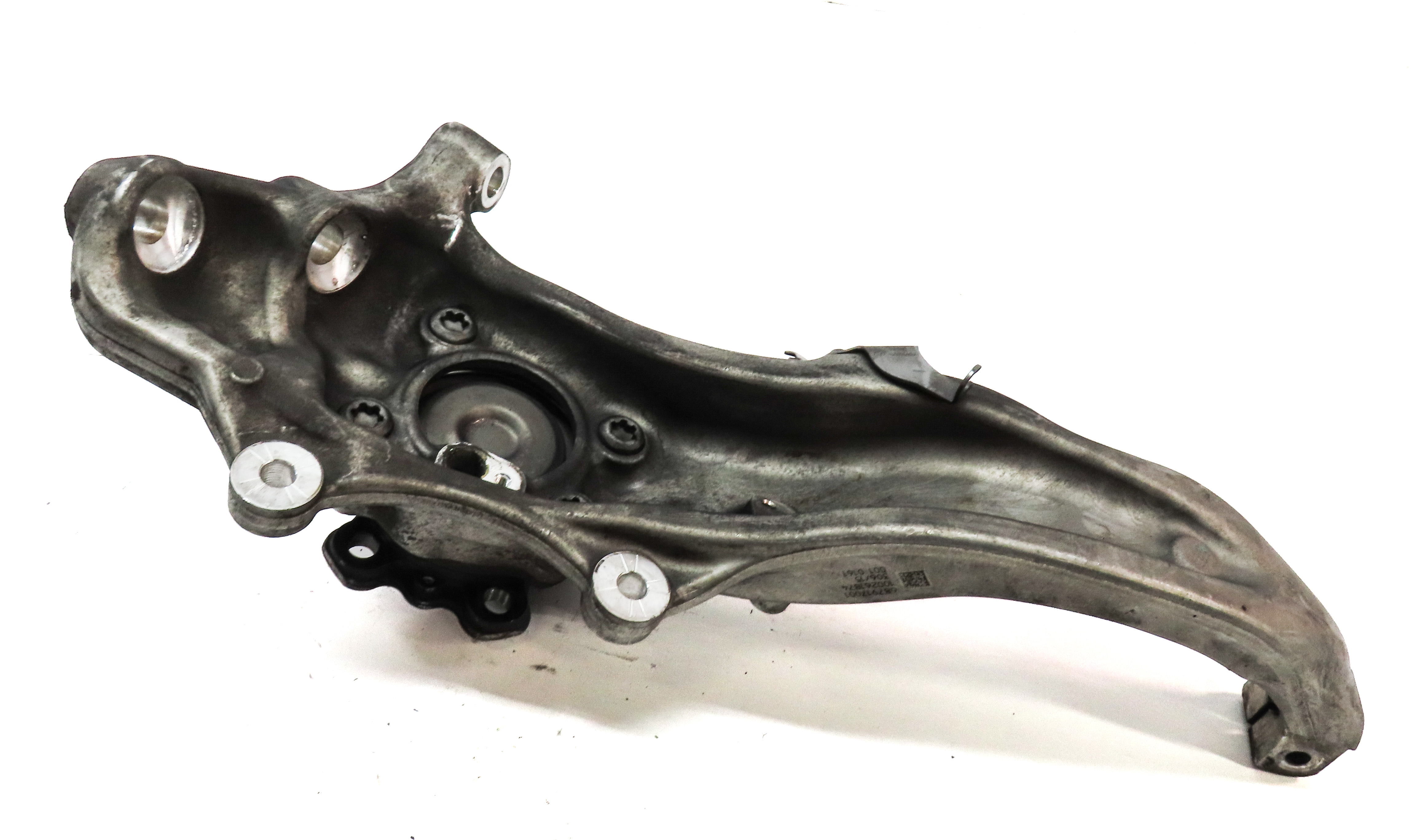 2016-2021 BMW 740i 750i (G11) FRONT RIGHT PASSENGER SPINDLE KNUCKLE HUB (RWD) — exact item pictured